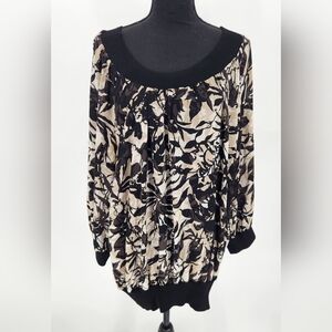 St. John Silk Leaf Print Off Shoulder Blouse Xl classic, Office Wear,femenine.